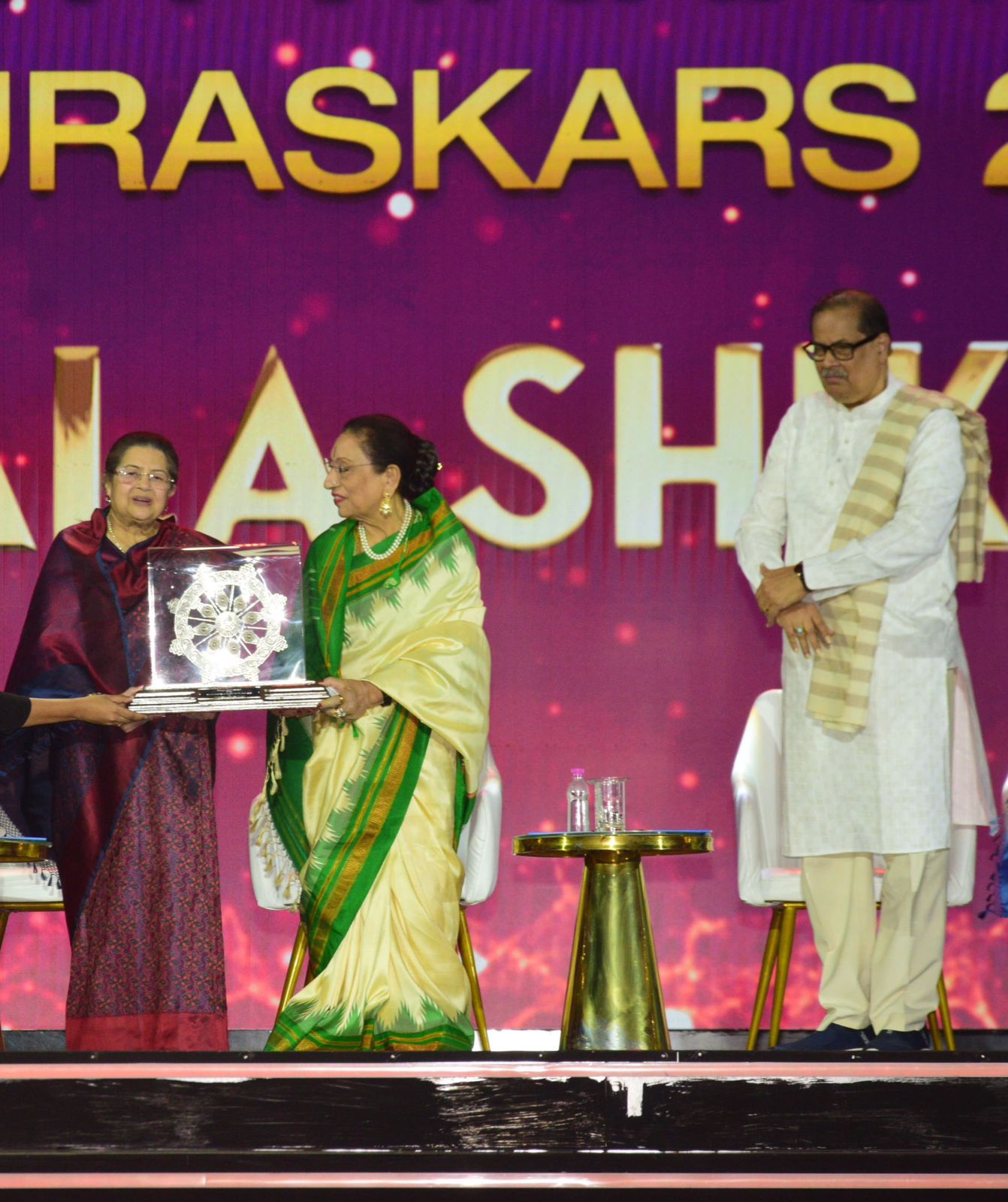 PHOTO-2025-12-15-11-40-06